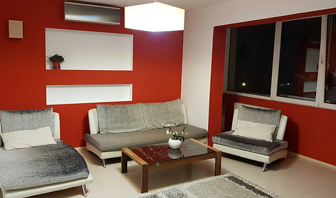 Schöne 3 Zimmer Wohnung  Keller Balkon Einbauküche