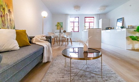 Stylish living & investing - modernized 3-room apartment in Meißen, commission-free