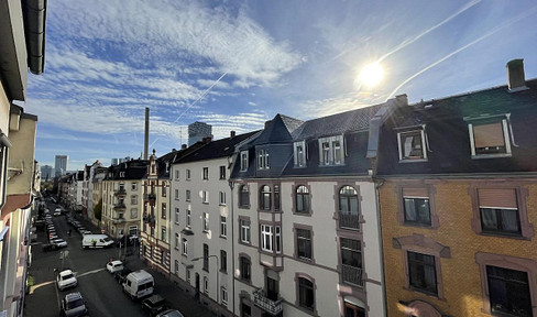 Apartment in prime location in Bockenheim with EBK