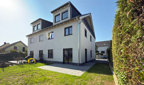 Energy-efficient new-build semi-detached house in Nidderau-Windecken