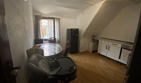 Perfect for 2 - central 2-room apartment on the ground floor, close to public transport