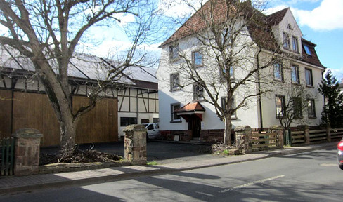 House, farm, and outbuilding with a 96 kWp photovoltaic system.