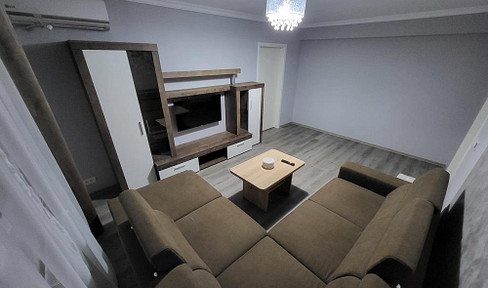 Schöne 3 Zimmer helle möblierte Wohnung in super Lage