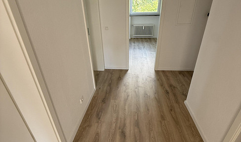 Erstbezug nach Renovierung- 3 Zimmer-Wohnung