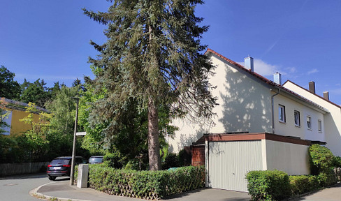 Green and cool: renovated modernized REH with new bathroom in a very good location