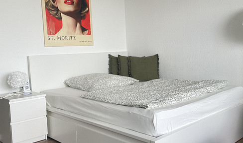 Central apartment on the 5th floor furnished - directly on the Theresienwiese