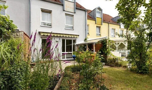 Extensively renovated terraced house in Bubenreuth - Ideal home for discerning families