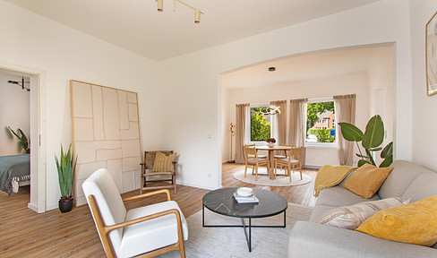 Ready for immediate occupancy: Modernized DHH in Reinbek!