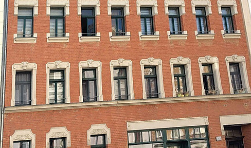 Spacious old building apartment 132 m² 5 rooms for families