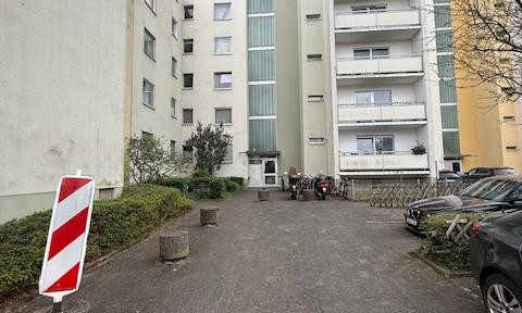 Modern 3-room apartment with daylight bathroom in Rüsselsheim incl. outdoor parking space