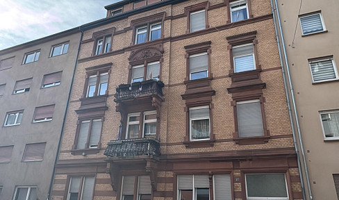 5.3 % yield & commission-free, top investment in Mannheim, central: rented 2-room apartment