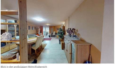 Attractive 2.5-room first floor apartment with balcony and fitted kitchen in Bretten