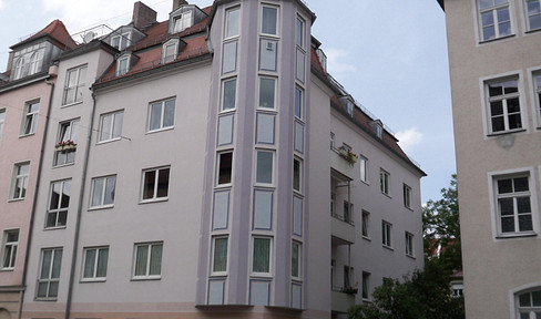 Warehouse with 3 rooms in Schwabing Herzogstraße (divisible)