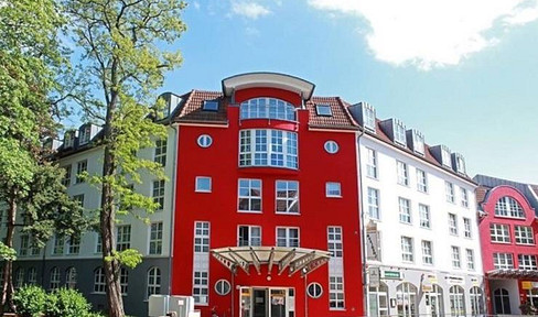 directly at the park, great bright, furnished apartment in a quiet, central location