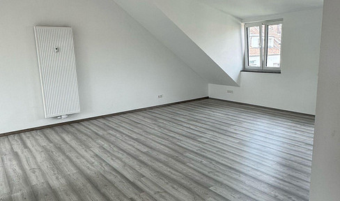 Lichtdurchflutete Dachgeschosswohnung