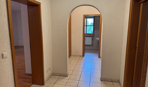 Well-kept, high-quality furnished 3.5 room duplex apartment in the garden city of Gröbenzell