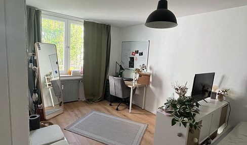 Feel-good dream - Bright, completely renovated 3-room apartment with a view of the countryside