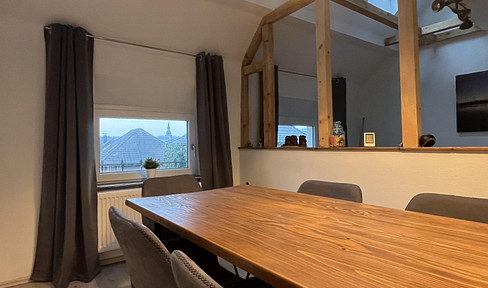 Fully furnished maisonette / loft apartment with balcony close to the A43