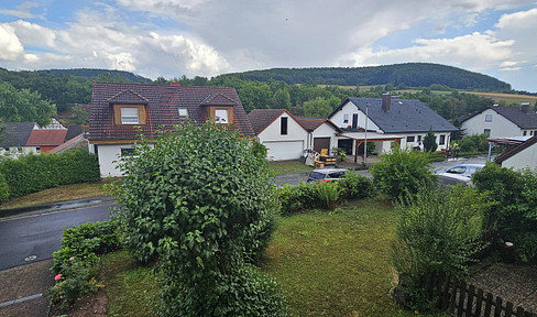 3-room K-B apartment, garden + balcony, view of Saaleck Castle