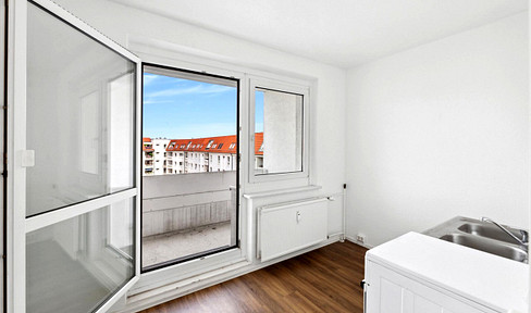 Bright 1-room apartment with balcony - perfect for singles or commuters!