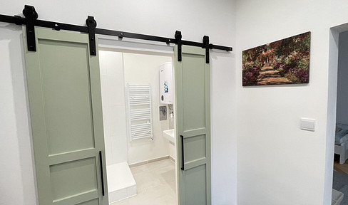Idyllische Ruhe im Innenhof – Nähe Schönbrunn fußläufig erreichbar