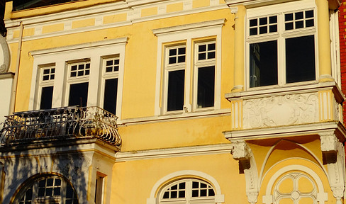 Beautiful Wilhelminian style house with a view of the Rhine for sale in Linz am Rhein