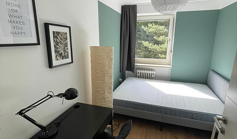 Freshly renovated and furnished 4-room flat share in Berlin-Rudow
