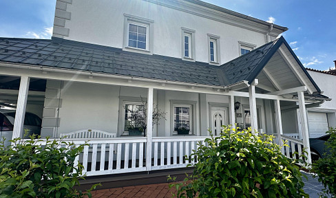 Exklusive, familienfreundliche Villa, Dachterrasse mit Fernblick und pflegeleichtem Garten!