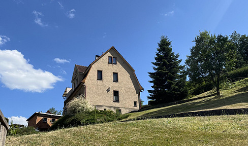 Residential building in the Wartburg district