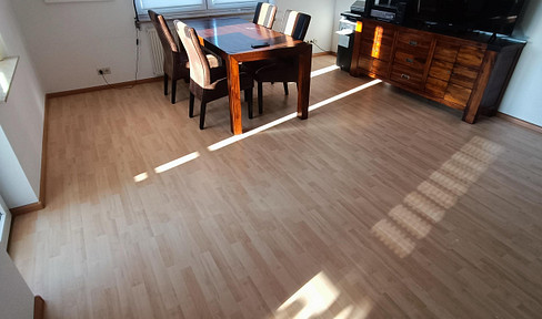 Light-flooded furnished apartment 10 minutes by car from Freiburg