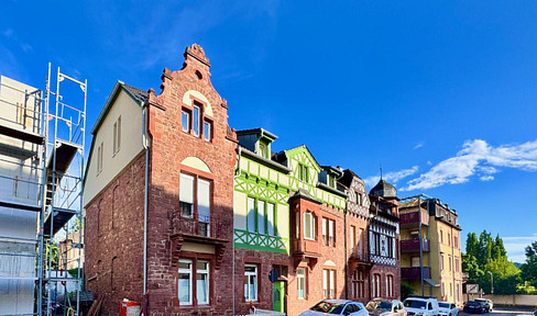 Old building charm with style & terrace - 2-room dream near the center