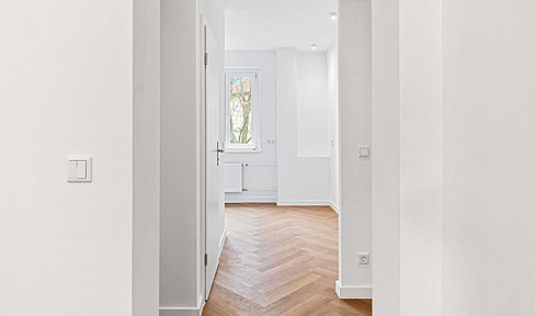 2 room apartment with balcony in Charlottenburg/Westend, first occupancy after refurbishment