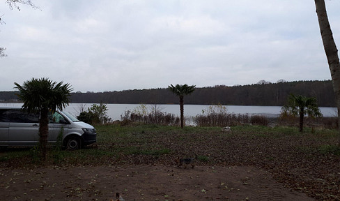 Leasehold to lake property for sale!
