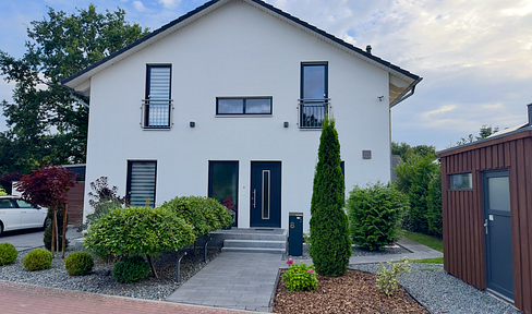 Direkt einziehen! - Exklusives Einfamilienhaus in Breiholz