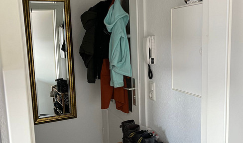Student apartment: 1.5 rooms, EBK, bathroom - near the HAWK
