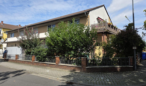 FREE OF PROVISION: High-yield 6-family home - your opportunity for an exclusive capital investment