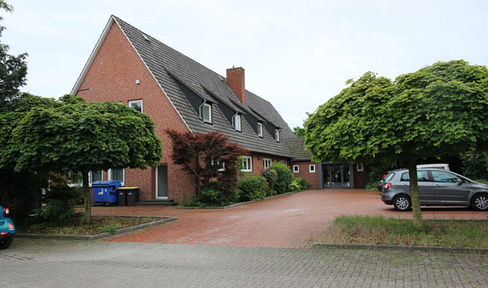 Large renovated commercial property + apartment + building plot