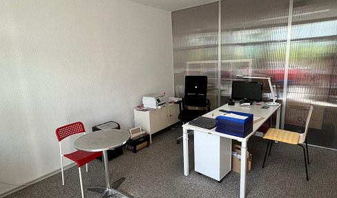 Store office near Roßmarkt on the ground floor for rent