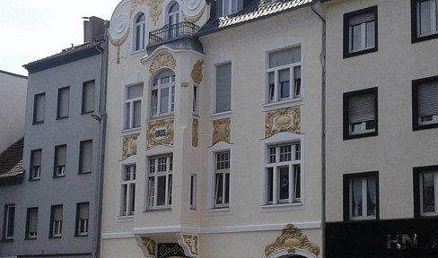 Beautiful, penthouse maisonette apartment with roof terrace and south-facing balcony in the center of MG