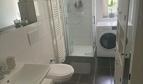 Beautiful modernized apartment - quiet & centrally located: 2-ZKB with fitted kitchen