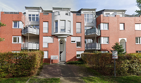 Stylish condominium near the Rhine with 2 balconies, incl. underground parking | investment property | prov. free