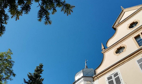 Beautiful and special duplex apartment with garden