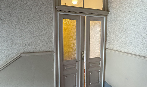 Charming 2-room apartment in an old building in Nordend - for rent from November 1, 2025, garage optional
