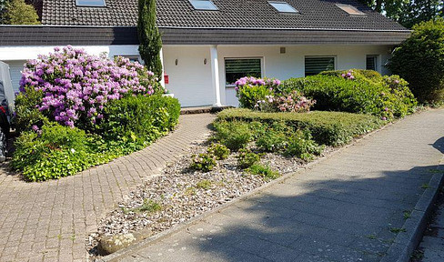 Location, location, location - property living/usable space over 500 sqm in the Düsseldorf --- Cologne commuter belt