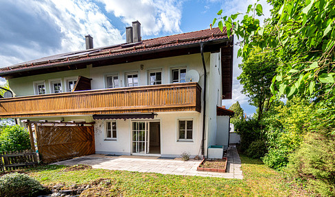Spacious semi-detached house with lots of space in Egmating