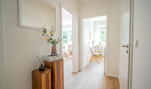 2 balconies - first occupancy after refurbishment 2 rooms on the Eilbekkanal