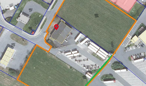 Attraktives Grundstück am Hermsdorfer Kreuz mit Verkaufsmarkt und LKW-Parkplatz