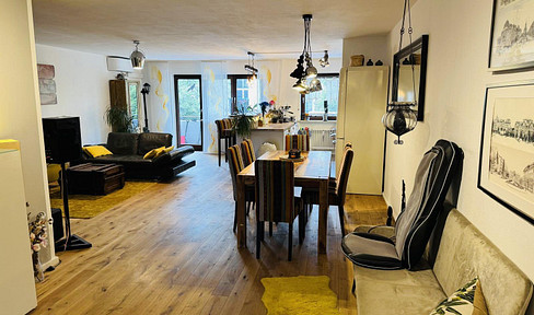 Private sale: Elegant loft apartment (3.5 rooms) with 2 balconies & open designer kitchen