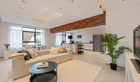 Industrial loft with a view of the countryside - 100 m² dream home in Musberg (commission-free!)