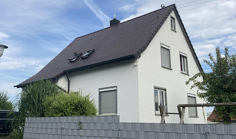 Renovated detached house in a preferred location *commission-free*